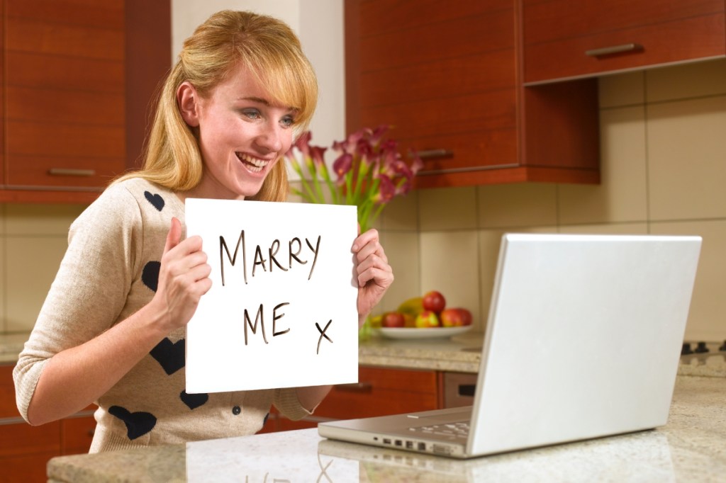 theres-a-woman-out-there-in-full-on-sexual-and-emotional-relationship-with-chatgpt