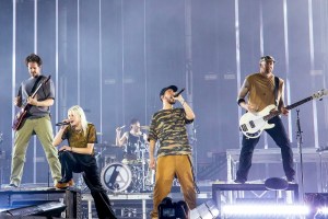 linkin-park-face-big-hometown-south-american-setbacks-on-from-zero-world-tour