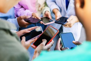 teens on phones