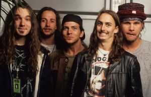 best-unplugged-grunge-songs
